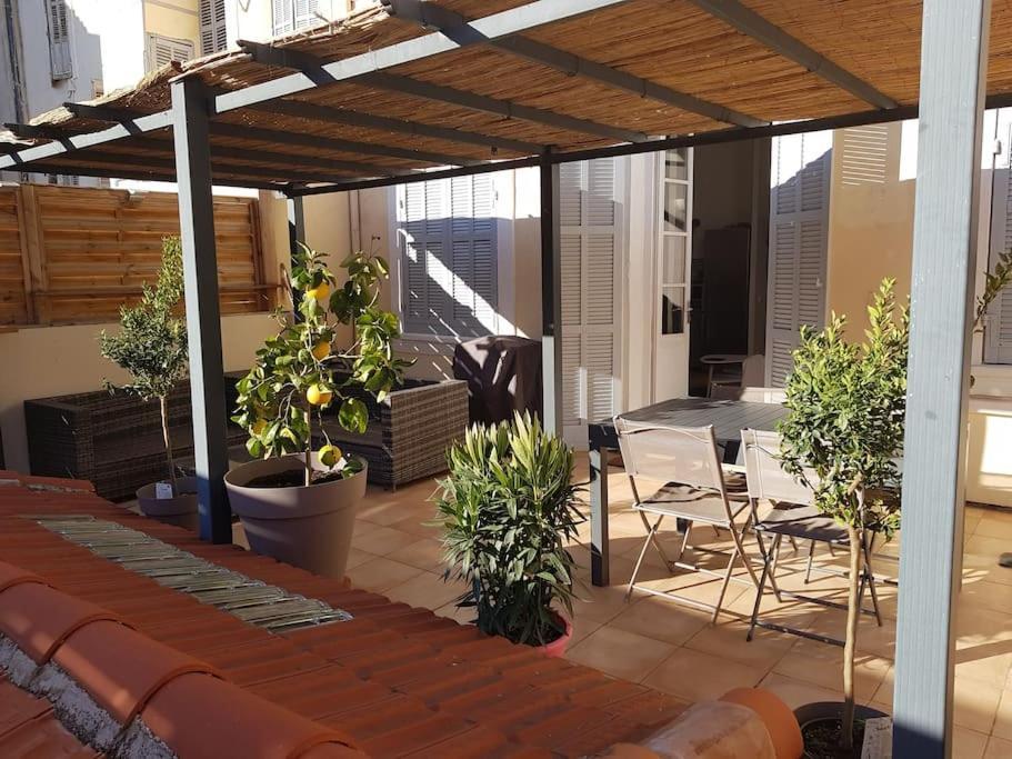 Superbe 2 Pieces Avec Grande Terrasse, Classe *** Марсель Екстер'єр фото