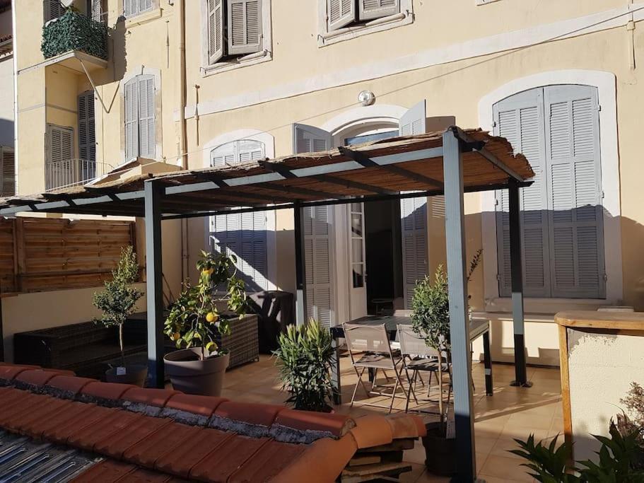 Superbe 2 Pieces Avec Grande Terrasse, Classe *** Марсель Екстер'єр фото